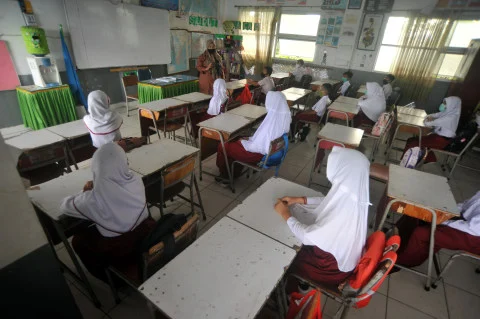 Murid yang Tak Pernah Betah di Kelas Itu Ternyata Sedang Mengajari Saya