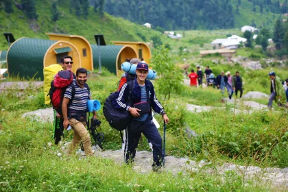 Nepal, Bhutan, dan Vietnam Menggeser Pola Wisata Massal dengan Eco Adventure Tourism