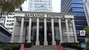 Notaris Gugat UU PNBP ke MK terkait Biaya Pensiun Rp 15 Juta