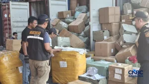 Operasi Jalur Merah Bea Cukai Temukan Daging Beku di Tanjung Priok