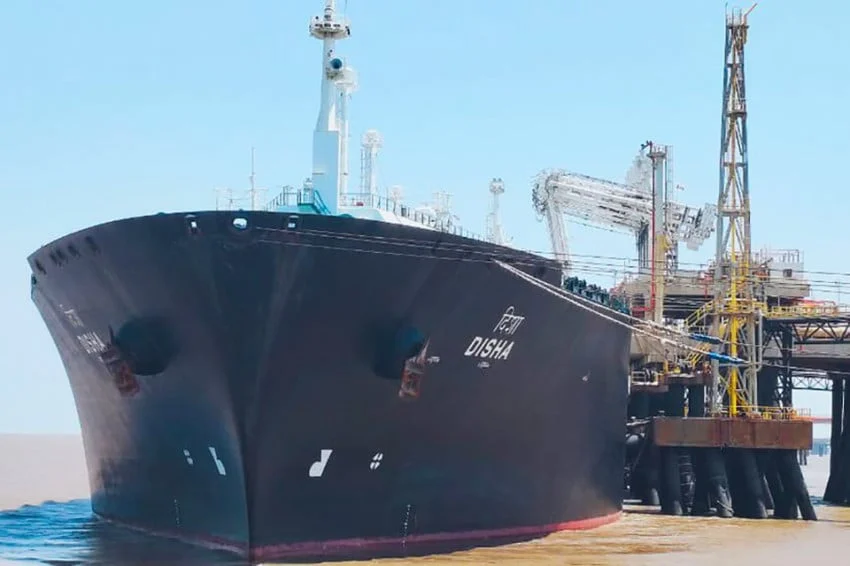 Pascadamai AS-Iran Kapal Raksasa Ini Tembus Selat Hormuz Krisis Energi Global Mulai Mereda