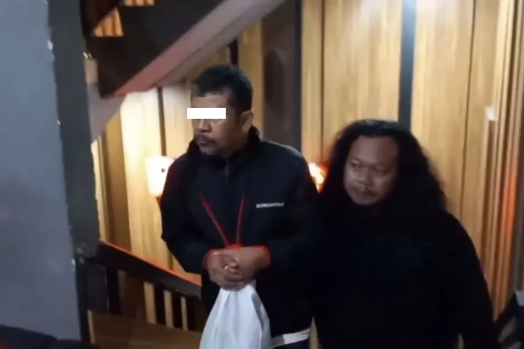 Pelaku Perusakan Mobil di Tol JORR Ditangkap, Ngaku Kesal Gegara Tak Diberi Jalan