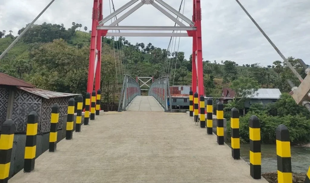 Pemerintah Bangun Empat Jembatan Gantung untuk Perbaiki Akses Desa