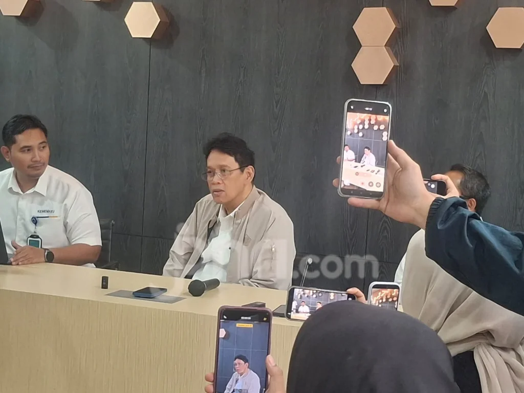 Pemerintah Siapkan Sanksi Terhadap Importir yang Tumpuk Kontainer di Pelabuhan