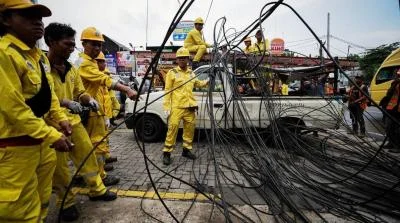 Pemprov DKI Putus Kabel Udara 11 Km di Jakarta Barat sejak 2023