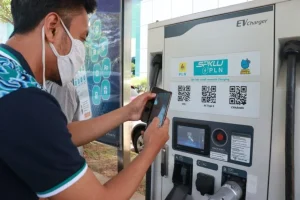 Pengguna Wajib Paham, Isi Daya di SPKLU Tidak Harus 100 Persen