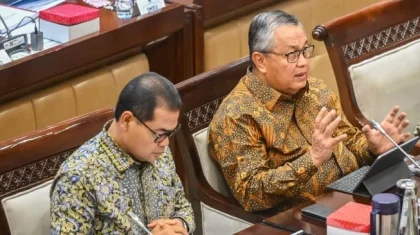 Perry Warjiyo Paparkan 5 Strategi Perkuat Rupiah di Hadapan Komisi XI DPR