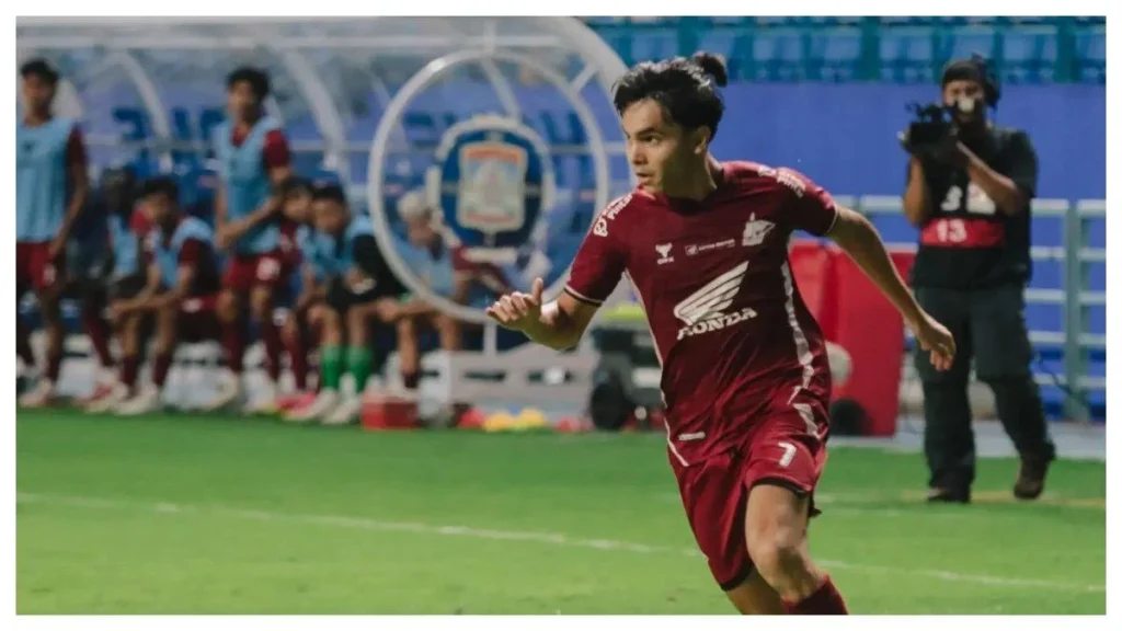 Persebaya Coba Dekati Lagi Victor Dethan