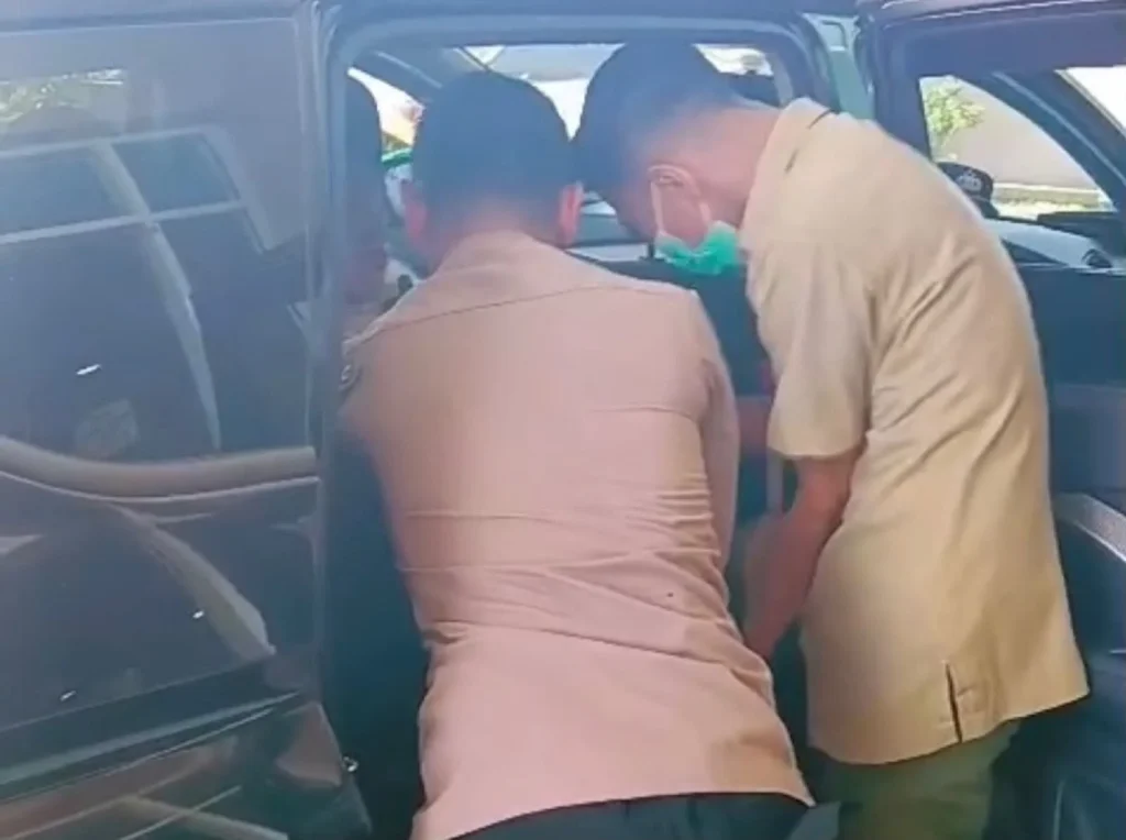 Polisi Rohul Selamatkan Ibu Hamil 9 Bulan yang Kritis Akibat Kecelakaan