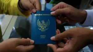 Polisi Selidiki Paspor Berserakan di BSD, Tangerang