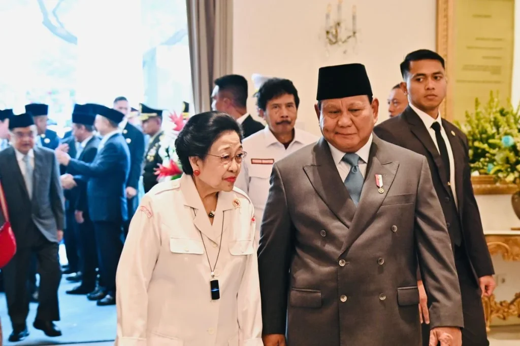 Prabowo dan Mega Cerminkan Politik Kebangsaan dengan Tangan Berdua