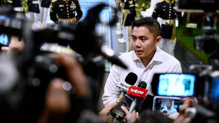 Prabowo Ikut Menanggung Biaya Perjalanan Luar Negeri