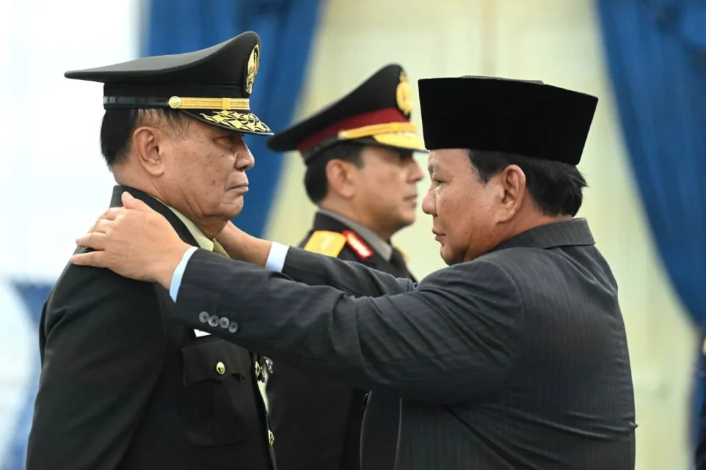 Prabowo Mendorong Pengabdian kepada Bangsa pada Hari Waisak