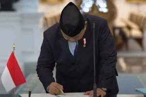 Prabowo Tandatangani 3 Aturan Baru, Fokus Ekspor SDA dan Komnas UNESCO