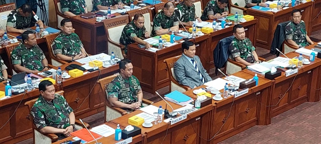 Prabowo Undang Panglima TNI dan Kepala Staf untuk Rapat di Istana