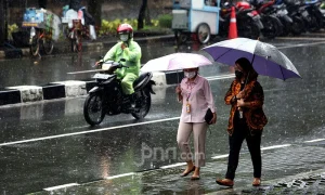 Prakiraan Cuaca BMKG: Jawa Barat Diguyur Hujan Ringan hingga Sedang