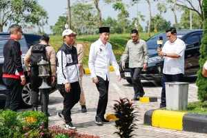 Prediksi Safari Politik Jokowi Membuat Ekonomi Nasional Semakin Sulit