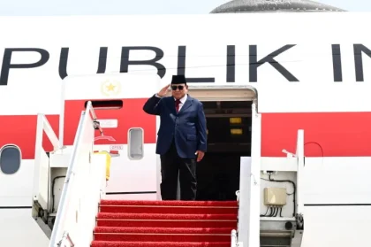 Presiden Prabowo Ditanggung Biaya Perjalanan Luar Negeri yang Melebihi Anggaran