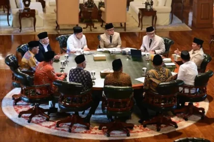 Presiden Prabowo Subianto Ingin Antrean Haji Dipangkas Lagi