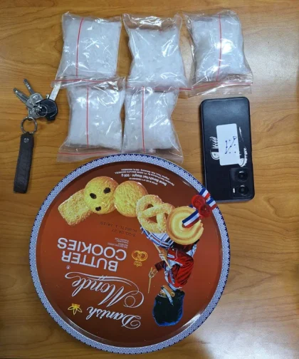 Pria di Jaktim Ditangkap Polisi, Sembunyikan Sabu di Dalam Kaleng Biskuit