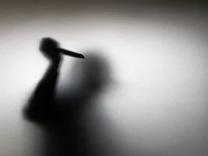 Pria di Nganjuk Bacok Mantan Pacar yang Baru Menikah, Kesal Cinta Ditolak