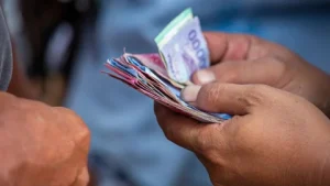 Pria di Tegalega Bandung Kutip Uang Masuk Sambil Dipijat, Polisi Turun Tangan