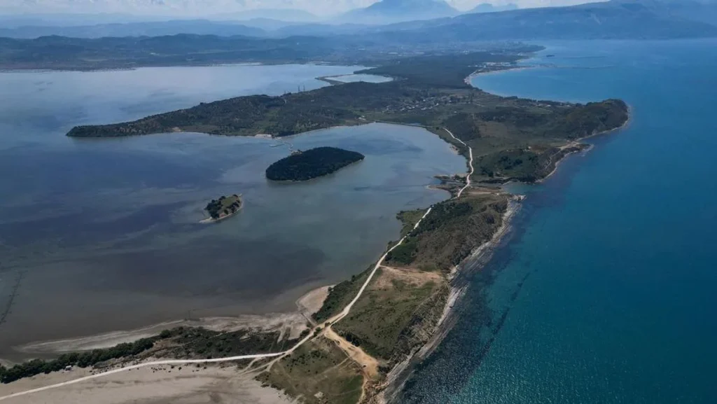 Proyek Resor Mewah Menantu Trump di Albania Dibayangi Sengketa Lahan