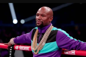 Rekor Petinju 44-0 Floyd Mayweather Terancam Hilang dari Sejarah