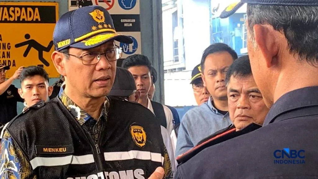 Ribuan Kontainer Menumpuk di Tanjung Priok, Ini Temuan Menkeu Purbaya