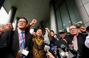 Roy Suryo dan Dokter Tifa Dilimpahkan ke PN Jakarta Timur