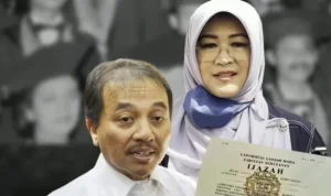 Roy Suryo dan Dokter Tifa Kompak Teriak Takbir Saat Masuk Kejaksaan Jakarta Selatan