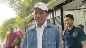 Roy Suryo Ditangkap, Jokowi Bakal Tunjukkan Ijazah Asli di Persidangan
