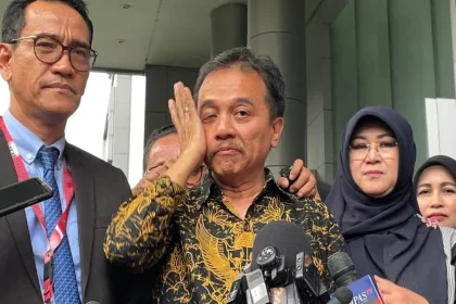 Roy Suryo-Tifa Tak Ditahan, Relawan Jokowi: Ini Bukan Akhir dari Segalanya