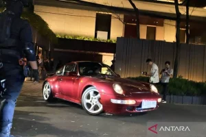 Rumah Silmy Karim Diobok-obok KPK, Mobil Mewah hingga Perhiasan Disita