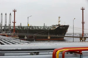 Rusia Stop Ekspor Avtur hingga November 2026 Usai Ukraina Serang Kilang Minyak
