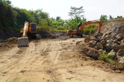 Sidak Tambang Ilegal di Mayong, Petugas Pemkab Jepara Temukan Lahan Sawah Dikeruk Sedalam 3 Meter