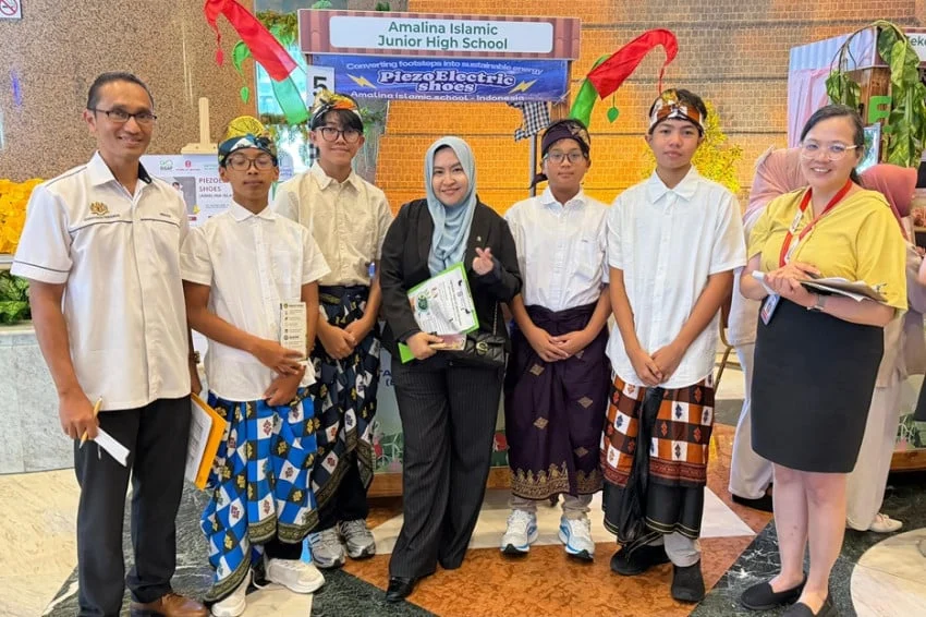 SMP Islam Amalina Menangkan Penghargaan Most Innovative Eco Project di Malaysia