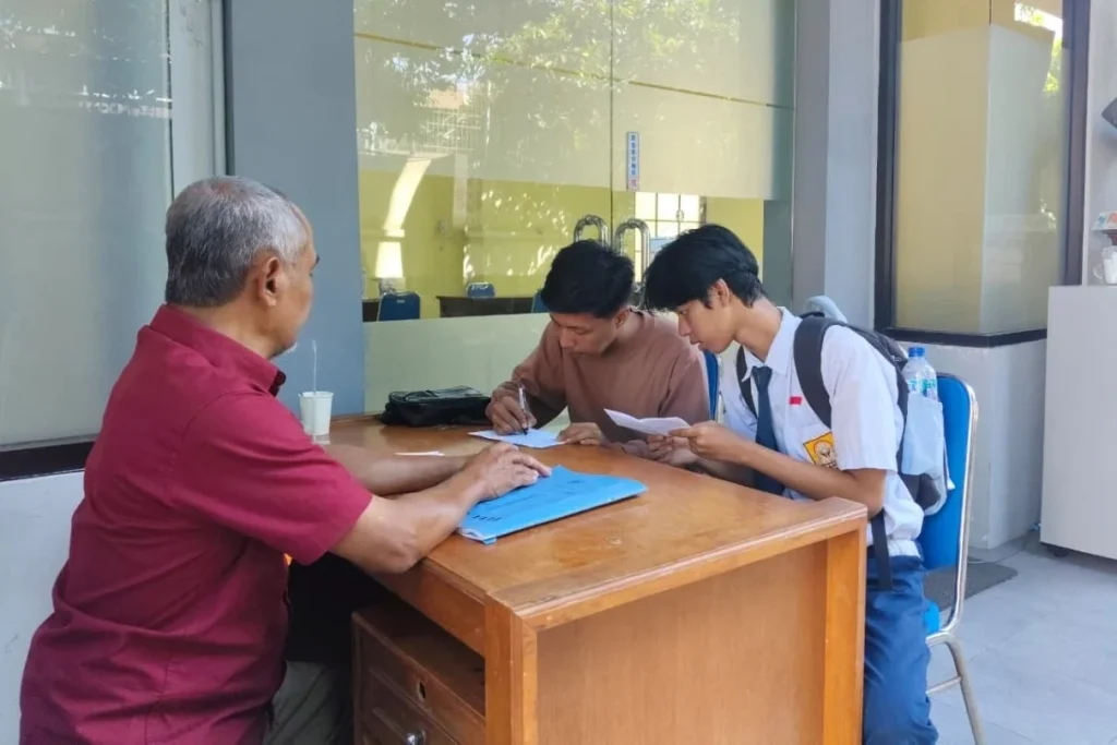SPMB Jatim Tahap 1 Ditutup, 54.056 Calon Murid Lolos Jalur Domisili
