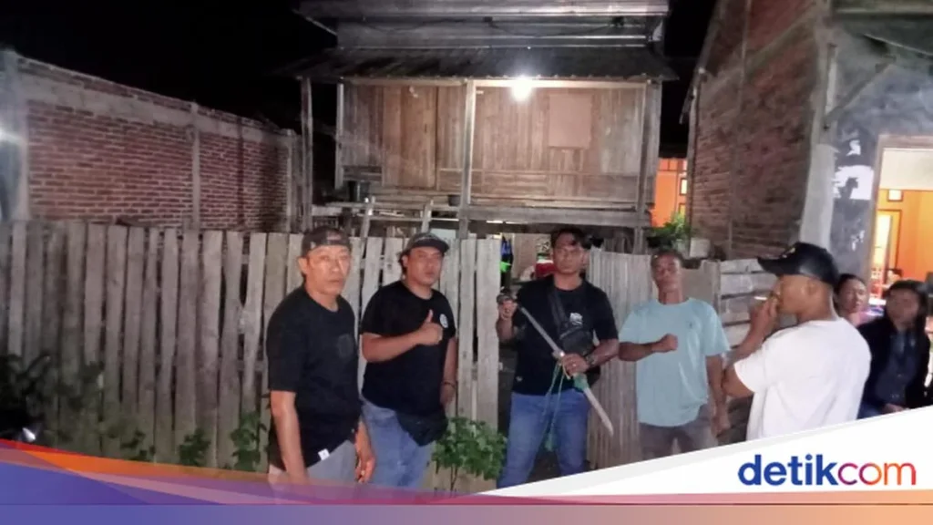 Suami di Sulbar Tebas Istri dan Anak hingga Tewas, Polisi Buru Pelaku