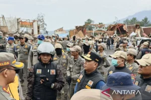 Tata Jalur Wisata Jalan Nasional: 160 Bangunan Liar di Puncak Pass Dibongkar Paksa