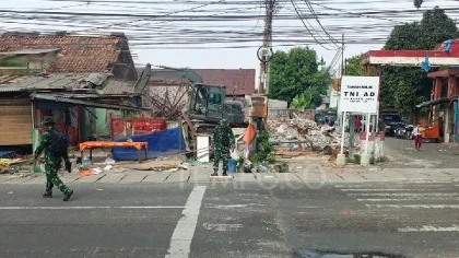 TNI AD Klaim Tidak Ambil Hak Warga Lenteng Agung