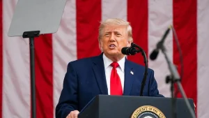 Trump Desak Israel dan Iran Hentikan Serangan