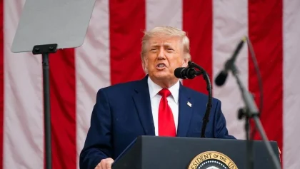 Trump Desak Israel dan Iran Hentikan Serangan