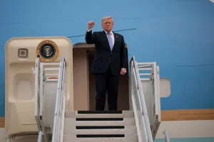 Trump: Kesepakatan AS-Iran Diteken Minggu Ini, Selat Hormuz Dibuka Lagi