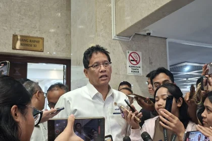 Tunggu Restu DPR, Purbaya Tunda Penerapan Cukai Rokok Baru