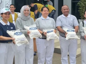 Tzu Chi ASG Bantu Warga Teluknaga dengan 5 Ton Beras