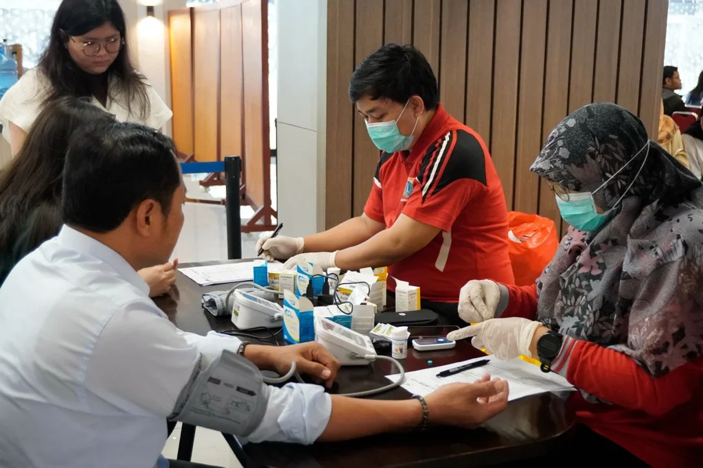 Untar dan Pemkot Jakbar Tingkatkan Deteksi Dini Penyakit dengan Gebyar CKG