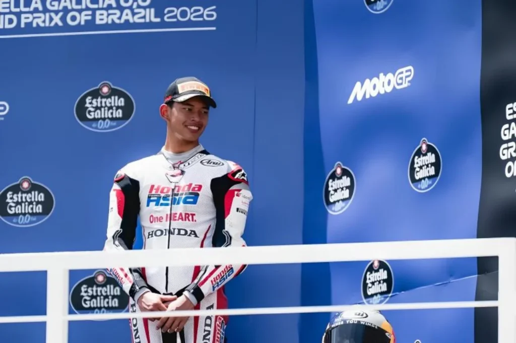 Veda Ega Amankan Posisi Tiga Besar Moto3 Setelah Sanksi Fernandez