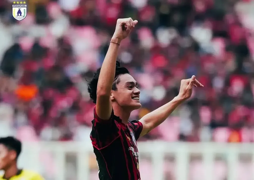 Victor Dethan Merapat ke Persija, Persebaya dan PSM Harus Gigit Jari