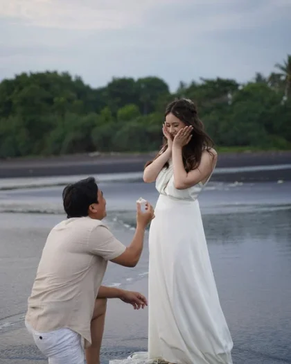 Billy Syahputra dan Istri Tertimbal dalam Menggunakan Pola Asuh Dua Bahasa Indonesia-Rusia